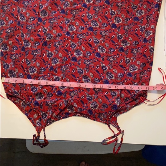 Red with white and blue floral pattern dress - Picture 6 of 10